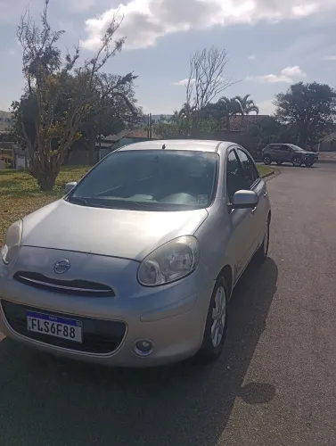 Nissan March SV 1.6 16V Flex Fuel 2014