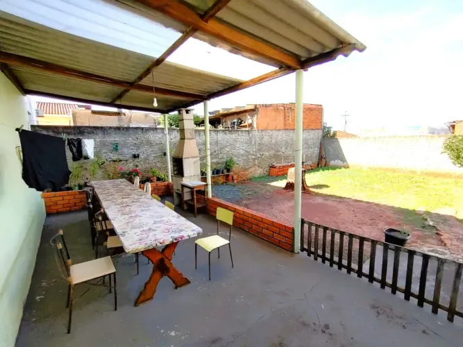 Casa Padrão em Lençóis Paulista