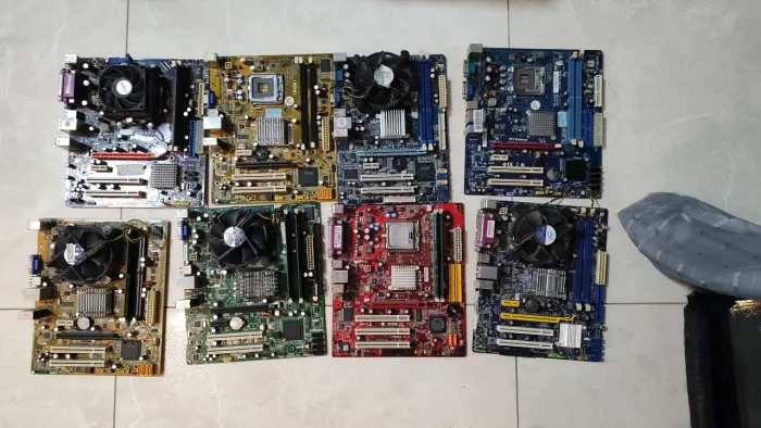 Várias placas 775 funcionando 