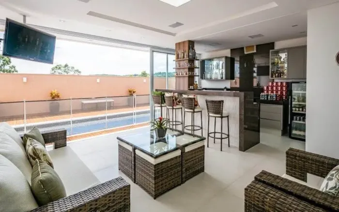 Excelente casa à venda em condomínio em Valinhos, parte alta da cidade, saída para Itatiba