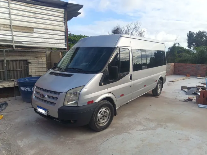 Ford Transit Furgão 2.2 Tdci Longa Diesel 2012