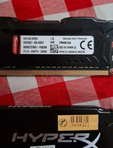 Memória HyperX - DDR3 8Gb 1600Hz //