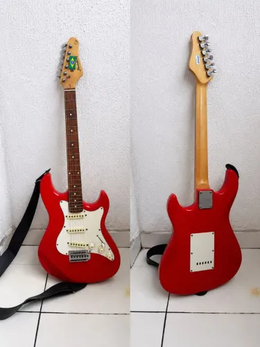 ? GUITARRA ELÉTRICA À VENDA ?
