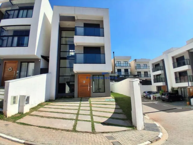 Casa com 3 quartos ( 3 suítes) à venda, 167 m² - Granja Viana - Cotia/SP