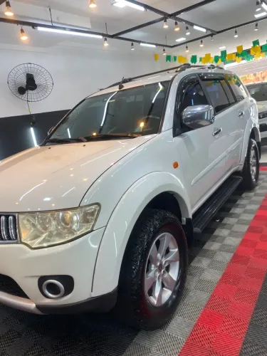 Mitsubishi Pajero Dakar 3.2 4X4 T.i. Dies. 5P Aut. 2013