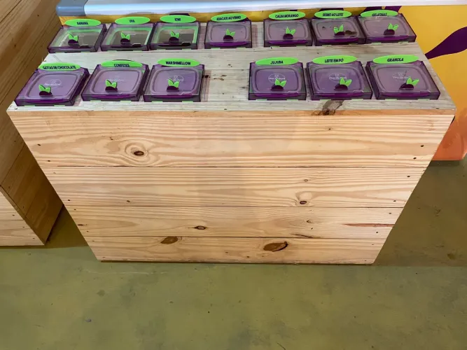 Vendo balcões para loja de açaí e sorvetes