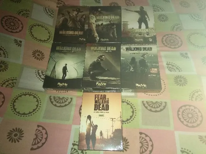 Boxes DVDs The Walking Dead (1a a 6a temporadas) e Fear The Walking Dead - 1a temporada