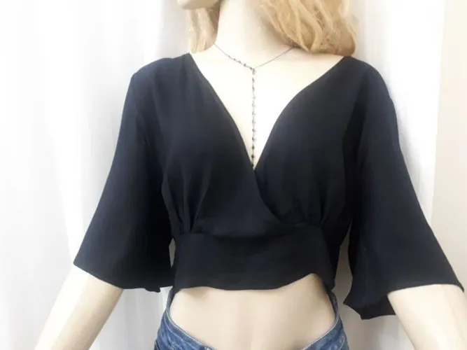 Blusa cropped Pool