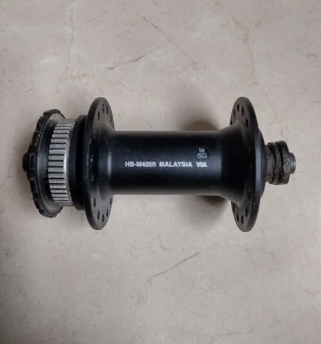 Cubo Dianteiro Shimano HB-M4050