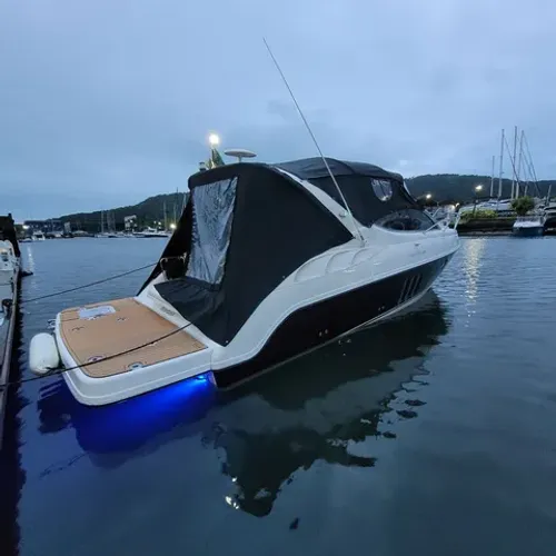 Lancha Phantom 300 diesel impecável