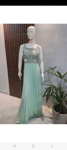 Vestido de Festa Verde com Pedrarias