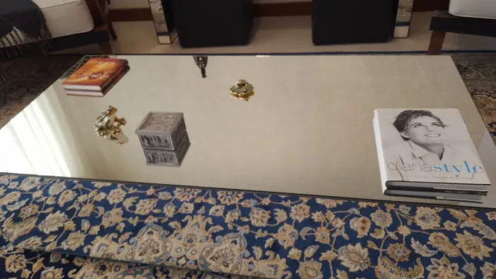Mesa de Centro Toda Espelhada - Ótima Conservação