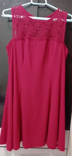Vestido social com renda finíssima