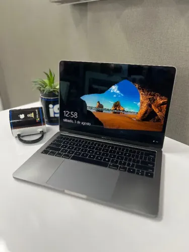Macbook Pro 2016 Model A1706 Intel core i5 8GB ram 500GB ssd (Seminovo com garantia)