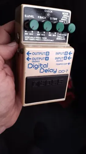 Pedais Delay Reverb Boss Vox Flashback Line 6 Beringher