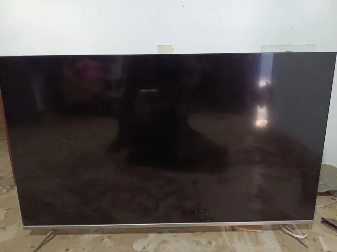 TV TCL 50 polegadas.