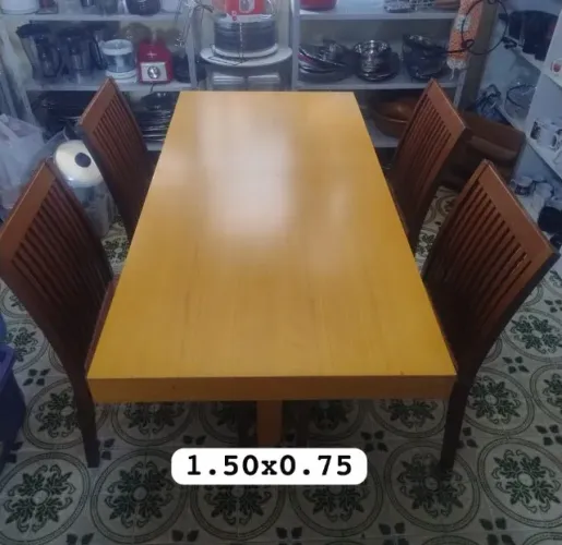 Mesa de Jantar Madeira com 4 Cadeiras Tramontina
