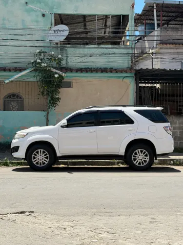 Toyota Hilux SW4 SRV D4-d 4X4 3.0 TDI Dies. AUT 2012