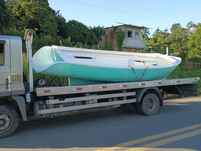 Barcos de fibra, mistral, panga e para motor a diesel