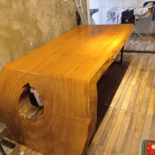 Mesa de madeira rústica