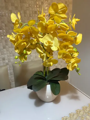 Vaso cerâmica completo com ornamento artificial premium