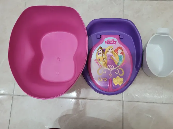 Troninho Infantil Princesa Disney Rosa Lilás 