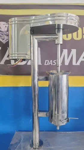 máquina bate açaí nova
