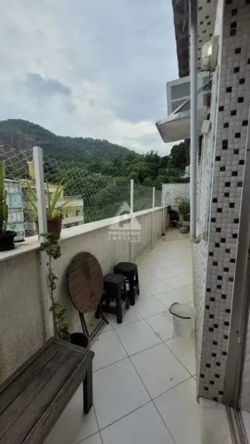 COBERTURA LINEAR DE 3 QUARTOS COM VAGA DE GARAGEM!
