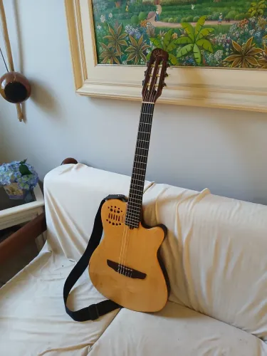 Violão godin ACS SA em ótimo estado