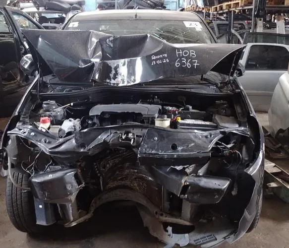 Sucata pra retirada de peças Sandero 10 