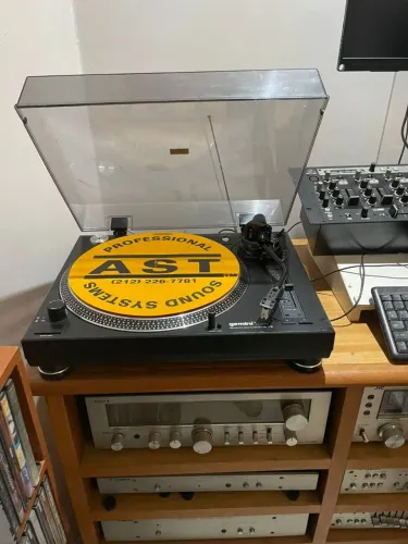 Toca Discos Gemini XL 1800QII