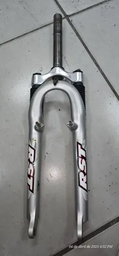 Suspensão 26 RST Capa TL para bicicleta