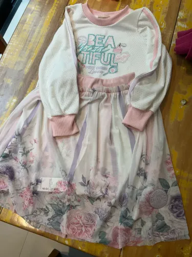 Vestido com saia* Petit Cherie - tam 4 (usado uma vez)