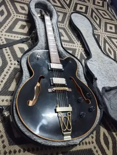 Guitarra Condor JC-602-BK