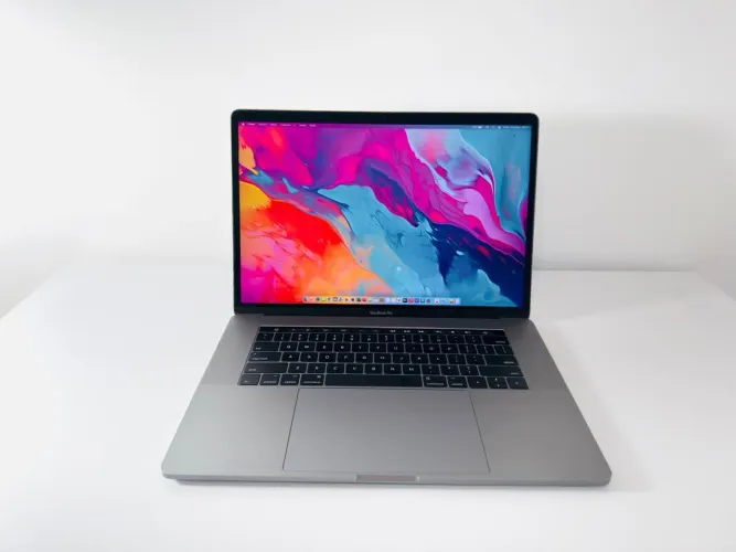 macbook pro 2019 16gb