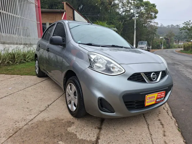 Nissan March S 1.0 12V Flex 5P 2016