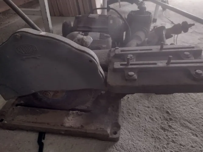 Máquina Policorte de Bancada (Sem motor)