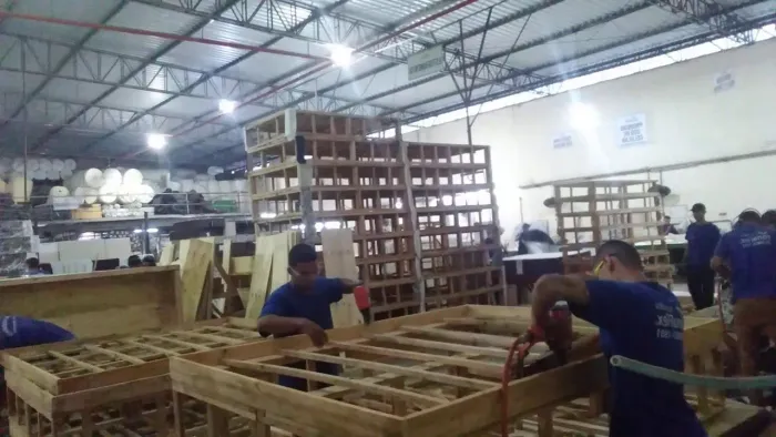 Estofador / tapeceiro para trabalhar em fábrica de cama baú - estofados