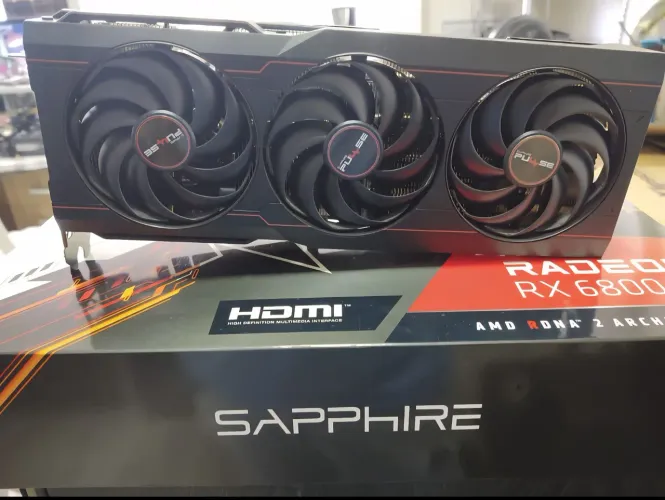 AMD RX 6800 Saphire Pulse 16GB