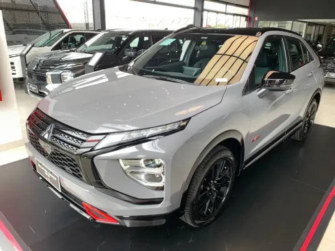 Mitsubishi Eclipse Cross HPE Black 1.5 16V 165cv Aut. 2026