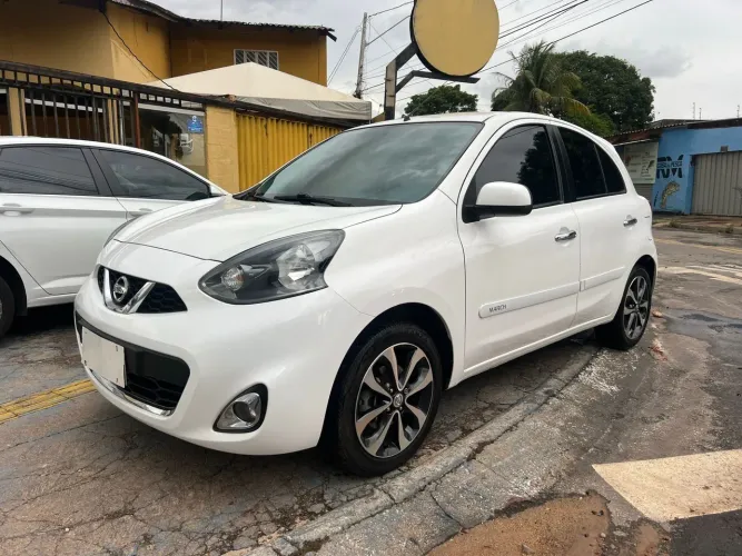 NISSAN MARCH SL 1.6 2016/2017