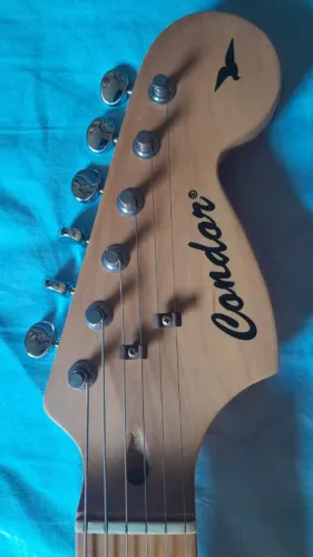 Guitarra Condor GX 50