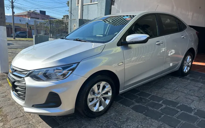 Onix Plus LT Automático