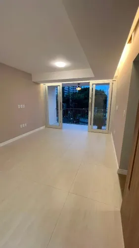 VENDA - 117M², 3 quartos e todo reformado, R$ 630.000, Bairro Aflitos, Recife/PE
