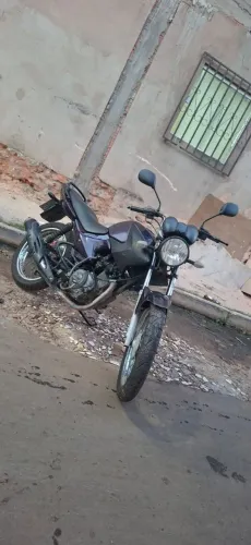 VENDE-SE FACTOR YAMAHA 125 PEDAL, ANO: 2012 DOCUMENTO NA MÃO: 2025, KITADA PELO BANCO