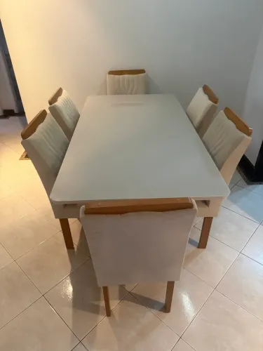 Conjunto de mesa de 6 lugares