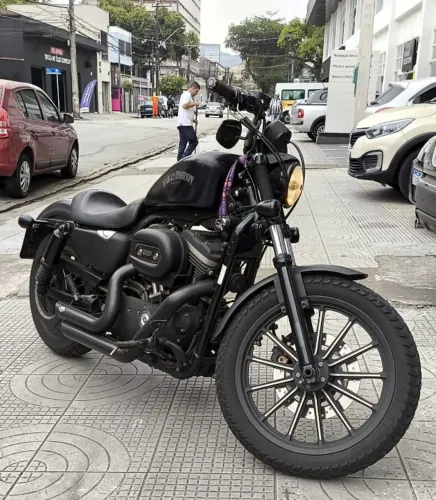 Harley Davidson XL883 IRON