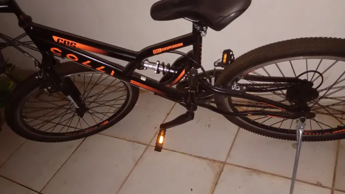 Vendo uma bicicleta nova