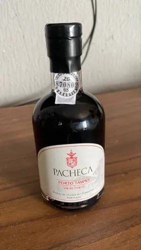 Vinho de Porto tawny, Pacheca comprado em Portugal.