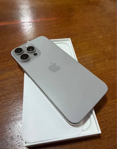 ? IPHONE 15 PRO MAX 512GB ?